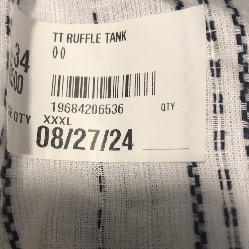 Plus size Ruffle Tank - Picture 11 of 11